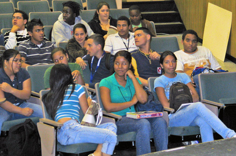 Classes anticipating Gaby Triana visit (2007)